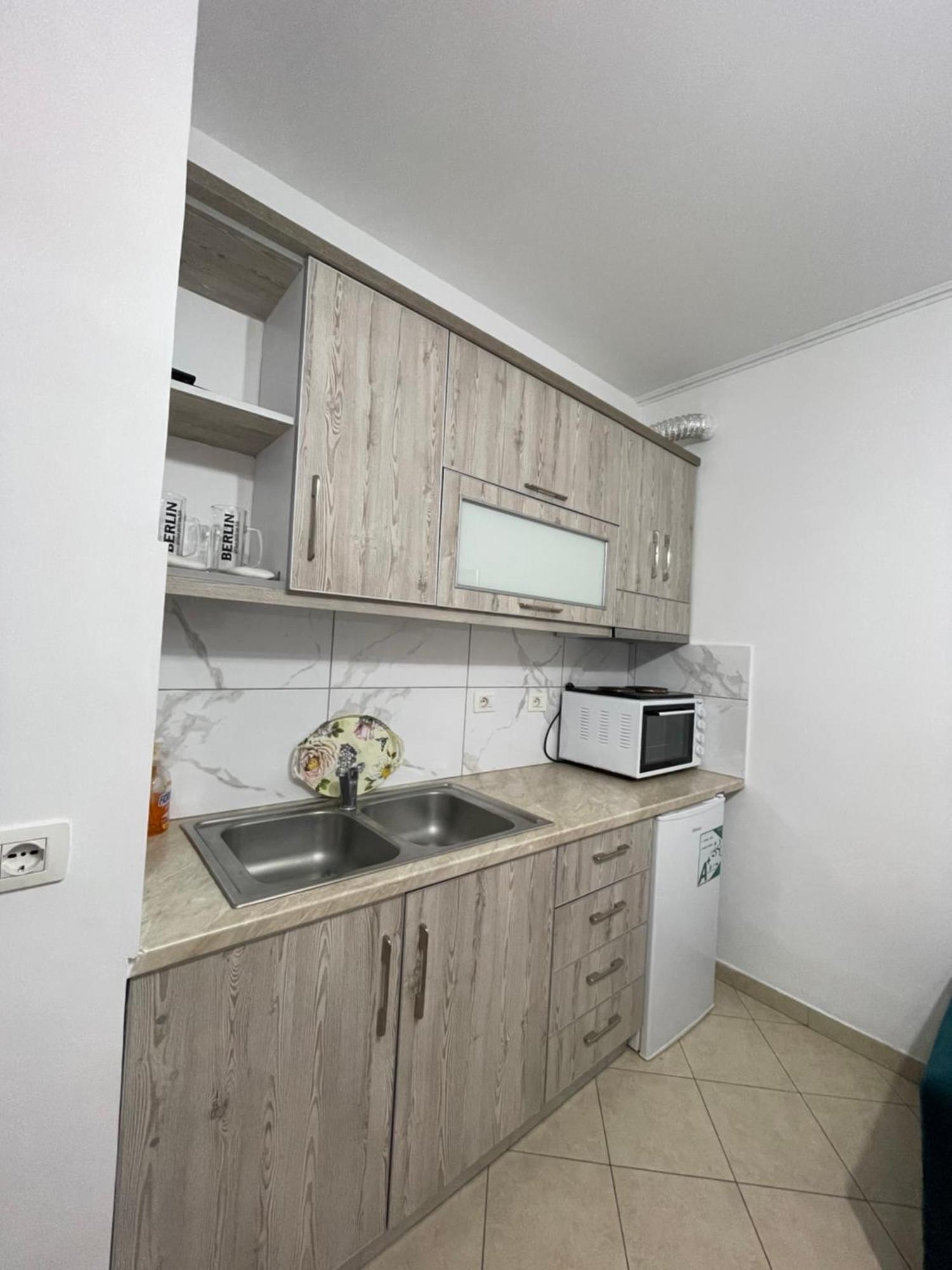 Apartments Monika Sarandë Exteriör bild